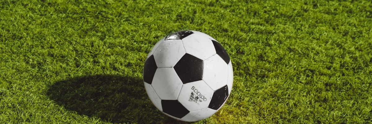 世界杯比赛对阵分析图表展示球队战术阵型